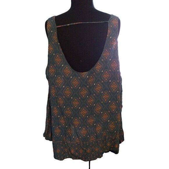 Torrid Geo Print Gauze Cold Shoulder Blouse Size 3 - Picture 5 of 7